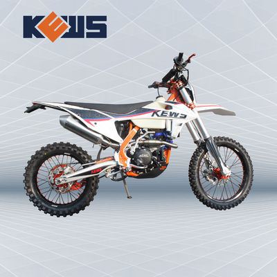 120KM/H Euro 4 Sepeda Motor Model K16 Di Mesin NC250 Sepeda Motor Gaya Eropa