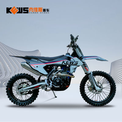 Honda NC300S Sepeda Motor Silinder Tunggal Berpendingin Udara Dengan Karburator Dan Injeksi Bahan Bakar