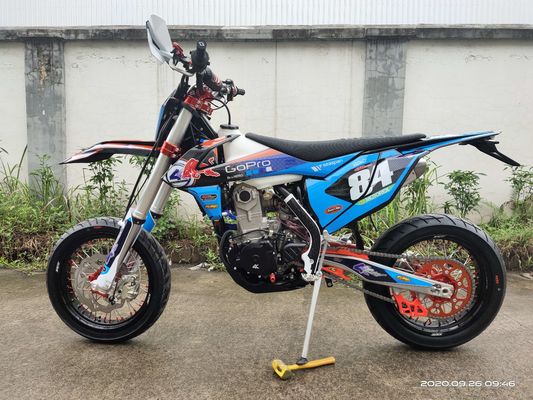 Mesin Empat Langkah Berpendingin Air NC450 Super Motard Sepeda Motor Supermoto Bikes