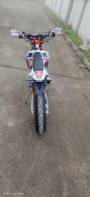 Mesin Berpendingin Air Kews Sepeda Motor Super Motard NC300S 300CC Empat Tak