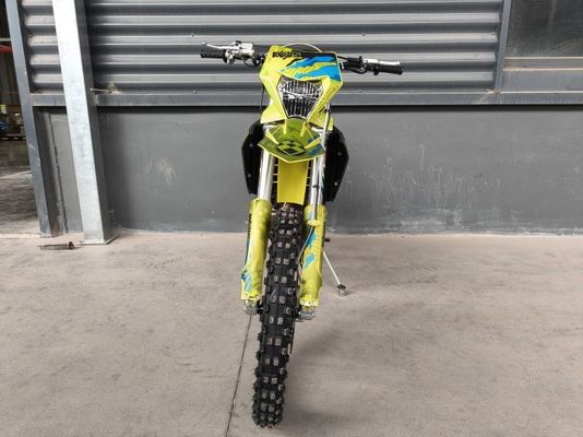 Kinerja Off-Road dengan KEWS 176fmn YB300H Four-Stroke Enduro K23