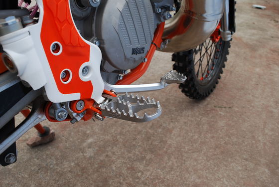 ​​22. The KEWS K16EC300 The Ultimate 2-Stroke Hard Enduro Bike for Professional Riders and Hardcore Off-Road Enthusiasts