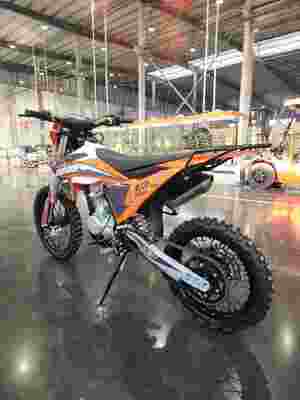 KEWS 161FMJ CB150D 4T Enduro/Motocross Motorcycle with 145ML Piston Displacement Electric+Kick Starter and 5 Speed Transmission